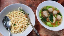 Photo's Mie Bakso Pangsit & Mie Yamin Pangsit Cihampelas (Recommended)