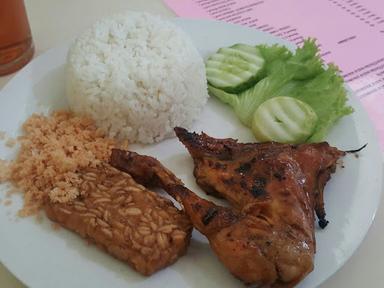 AYAM GORENG & BAKAR PRINGGODANI