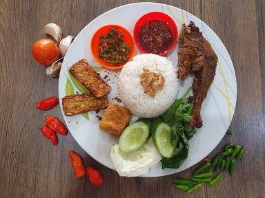 AYAM PENYET JOSS PUSAT BANDUNG