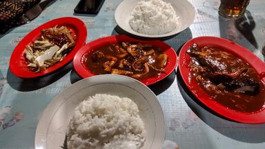 LAUTAN MERAH SEAFOOD