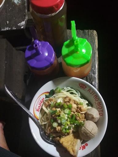 MIE AYAM BASO MAS YANTO