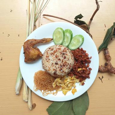 NASI GORENG & AYAM GORENG ANEKA RACUN