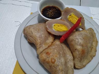 PEMPEK LIUNG YA