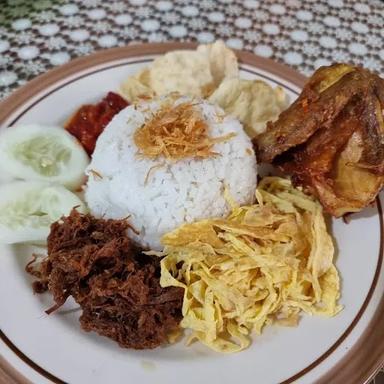 RUMAH MAKAN LUMPIA SEMARANG