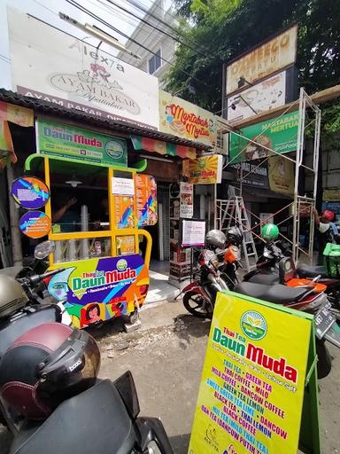 RUMAH MAKAN PADANG MAIMBAU