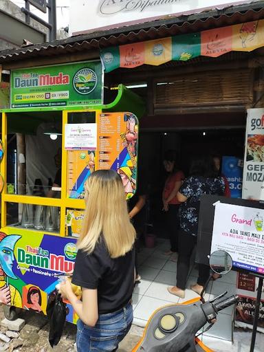 RUMAH MAKAN PADANG MAIMBAU