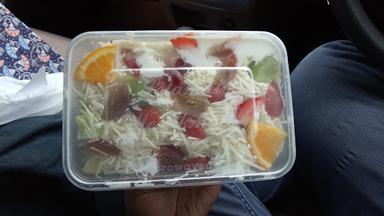 SALAD IN AJA BANDUNG