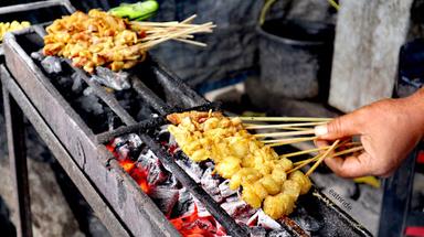 SATE AYU IMAM BONJOL