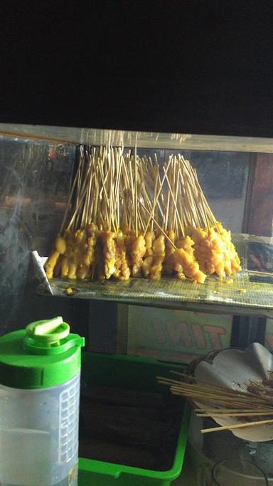 SATE JANDO BU TINI