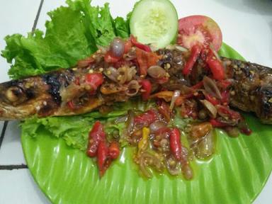 WAROENG IKAN BAKAR LAUT NYANDU SEAFOOD