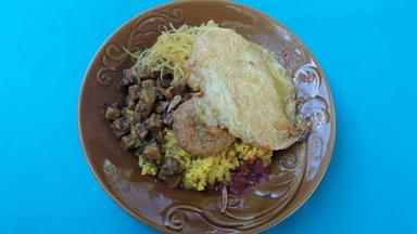 WARUNG MAKAN NASI KUNING KUAH RHM