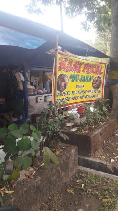 WARUNG NASI PECEL BU JAKA