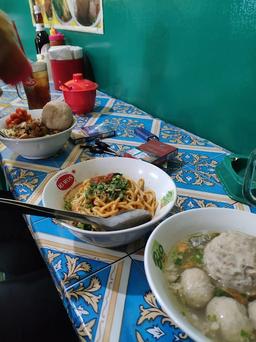 Photo's Yan Bakso Solo