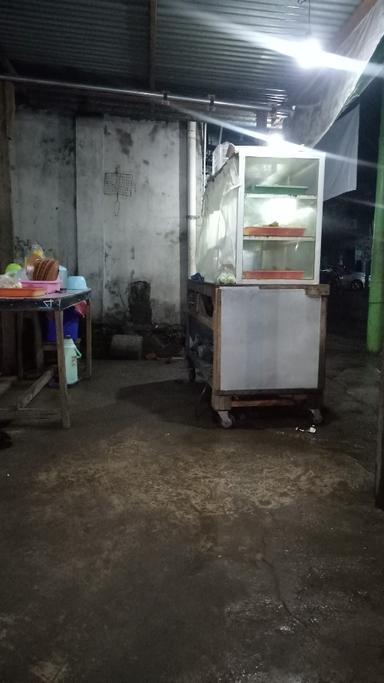 WARUNG LESEHAN BU ALI