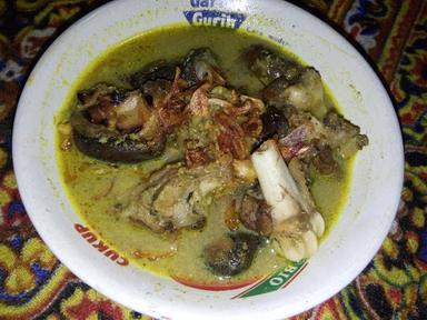 WARUNG MAKAN YU PAT