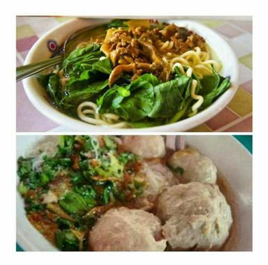 BASO MIE AYAM MAS SOLOR