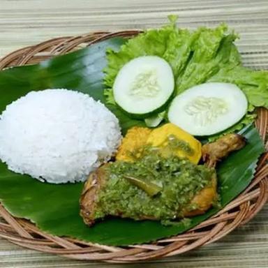 PECEL LELE SAMBAL IJO MANGUN KERTA 24/7