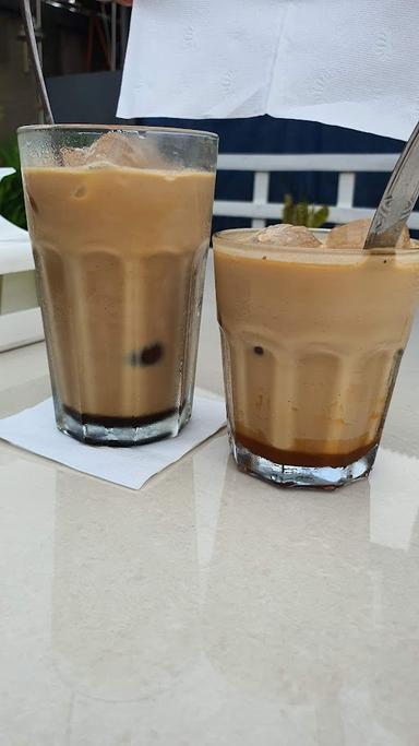 APA KOPI & GELATO