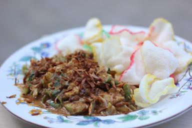 WARUNG GADO-GADO MAMA ARI