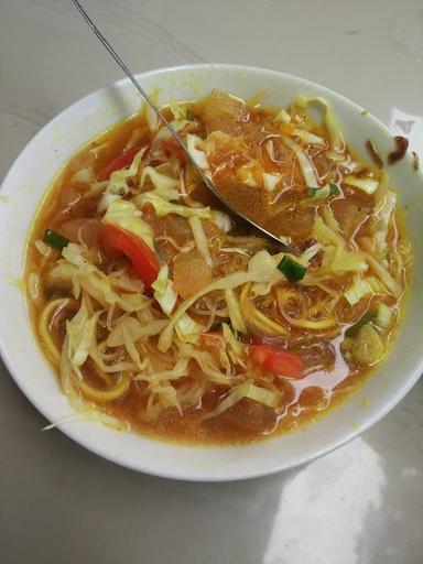 WARUNG MIE AYAM BAKSO DAN SOTO MIE TEH LINA