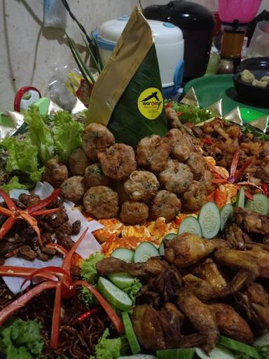 AYAM GORENG DAN AYAM BAKAR NDESO BUK SOE