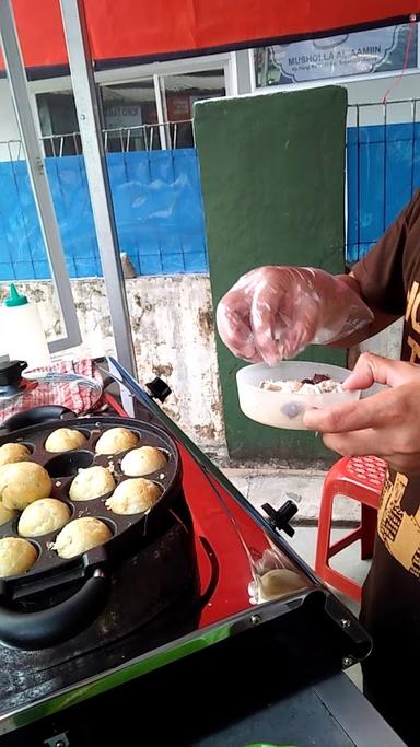 HASHI NO TAKOYAKI