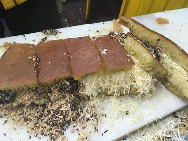 MARTABAK 777 SB KARAWACI