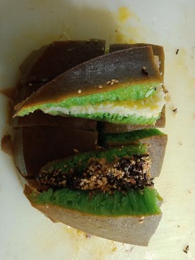 MARTABAK BANGKA 77 MANIS & TELUR