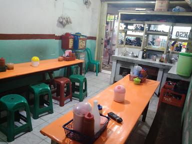 MIE AYAM BAKSO & SOTO MAS GOGON