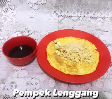 PEMPEK BASENG