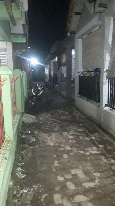 SEBLAK DAN PEMPEK AYUK MIA MANTUL