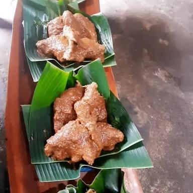 WARUNG LALAPAN ASIH DAMPIT/KANAYA CATRING