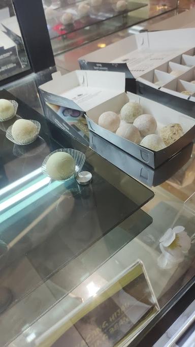 SAKURA MOCHI PLAZA MALIOBORO