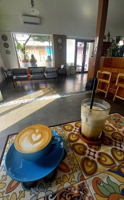 Photo's Azen Coffee Malioboro