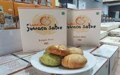 BAKPIA JUWARA SATOE - STASIUN LEMPUYANGAN