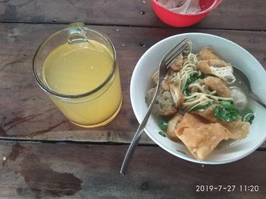 BAKSO DEPAN PUSKESMAS