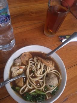 Photo's Bakso Telkom Utomo