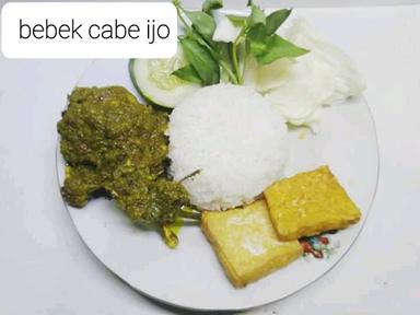 SAMBEL BEBEK MAS JUNI