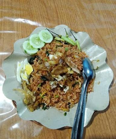 SATE AYAM, KAMBING DAN NASI GORENG ASLI MADURA MBAK TASYA