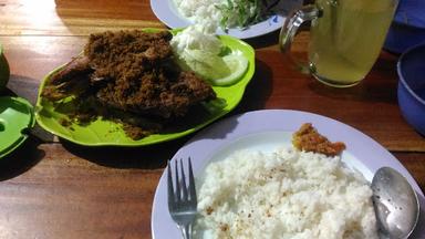 SPECIAL BEBEK GORENG CHICHI