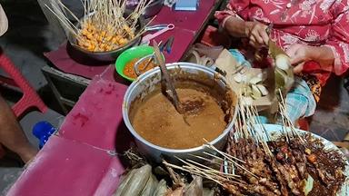 WARUNG SATE MAK NUR