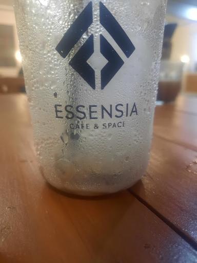 ESSENSIA COFFEE & SPACE