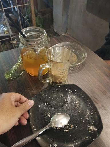 KEDAI KOPI KETAN LABAMA