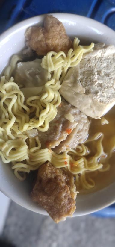 SAM BAKSO & MIE AYAM