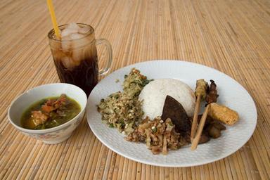 WARUNG PAK GITA