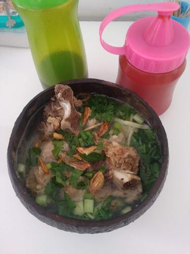 BAKSO BATOK JL. ADHYAKSA NO. 20. KUJANGSARI, SUKAPURA