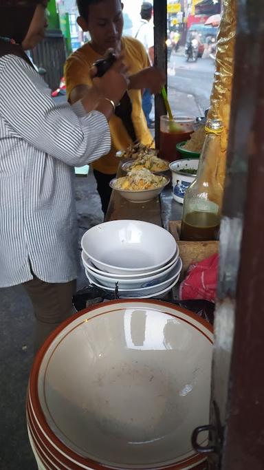 BUBUR AYAM M. ATO