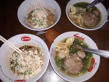 MIE BAKSO GOYANG LIDAH MAS KASDI