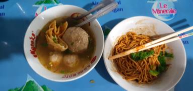 MIE BAKSO GOYANG LIDAH MAS KASDI