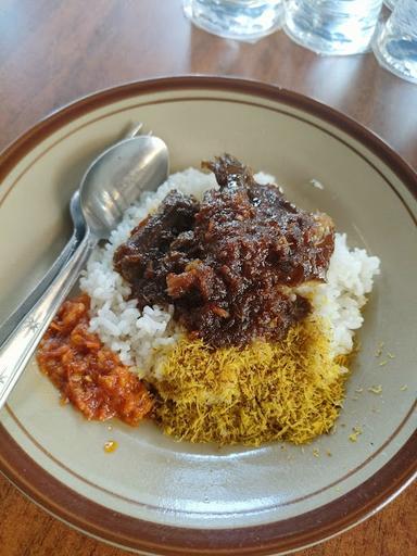 WARUNG NASI BEBEK GORENG SELERA PEDAS KHAS MADURA